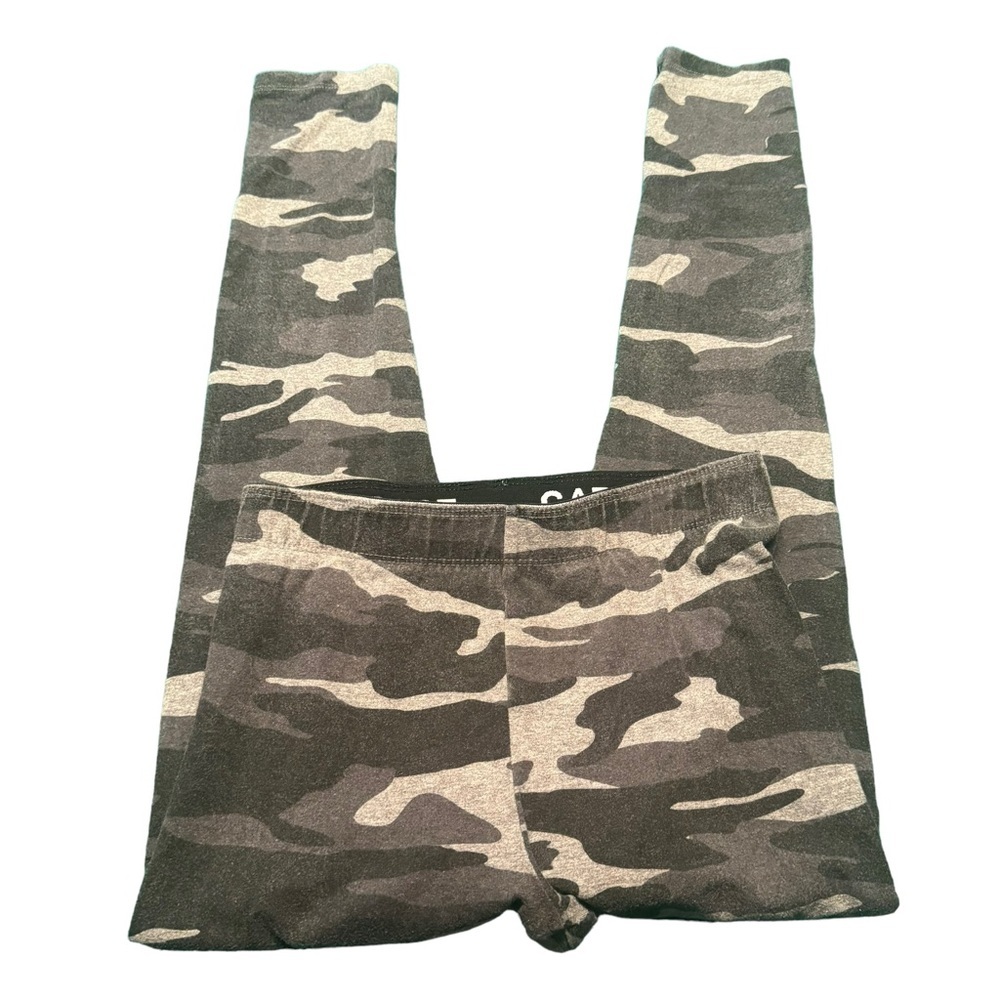 GARAGE | Black & Green Camo Leggings | Women’s Size Small | Super Cute!
